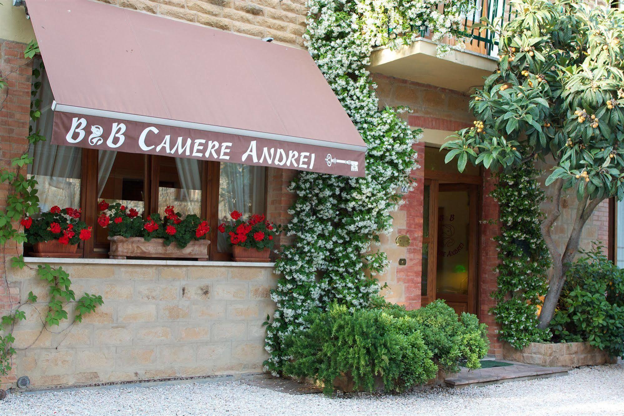 Camere Andrei Pienza Eksteriør bilde