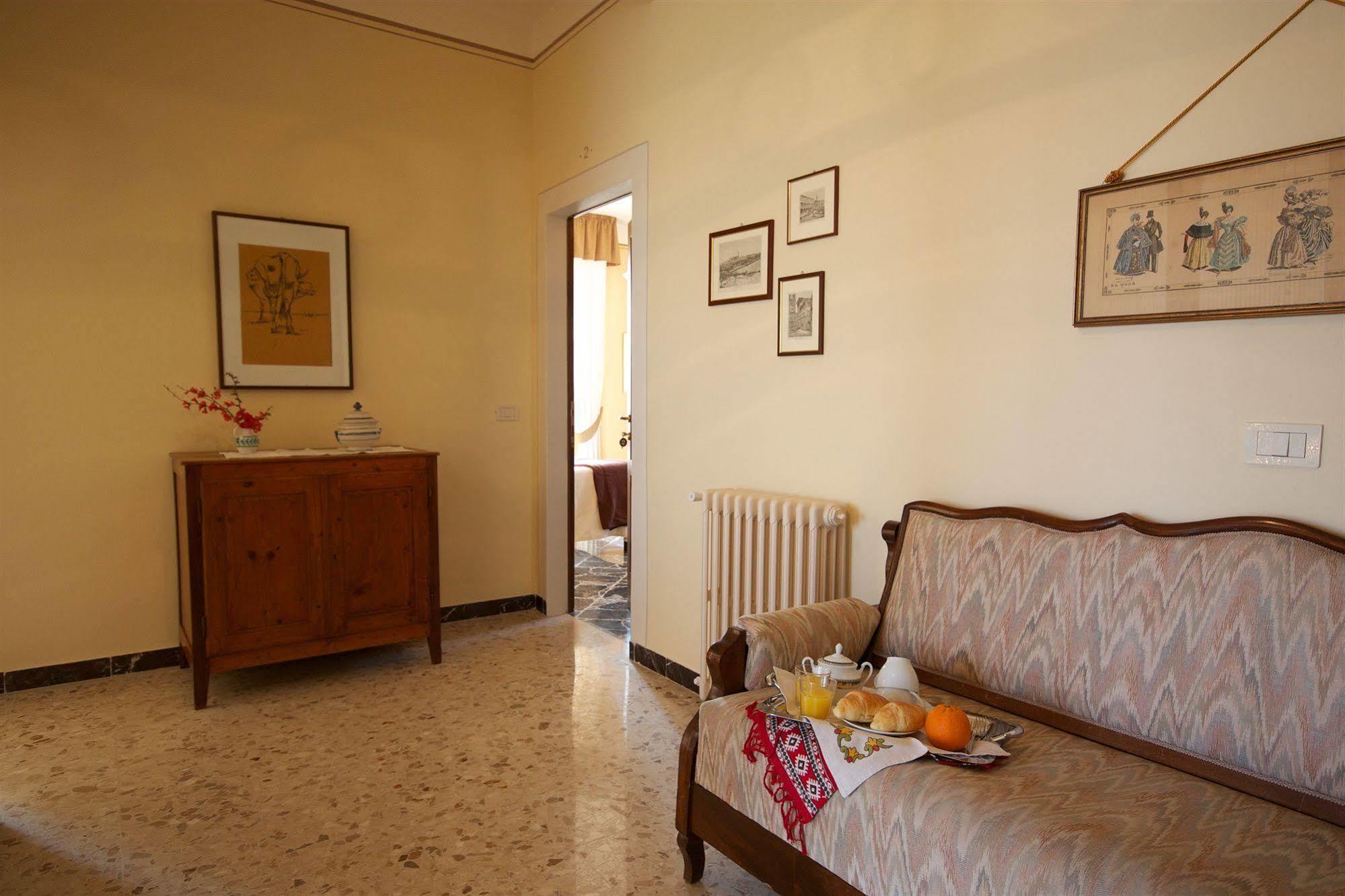 Camere Andrei Pienza Eksteriør bilde